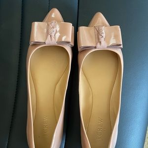 J.Crew Beige Flats with Bow Size 7